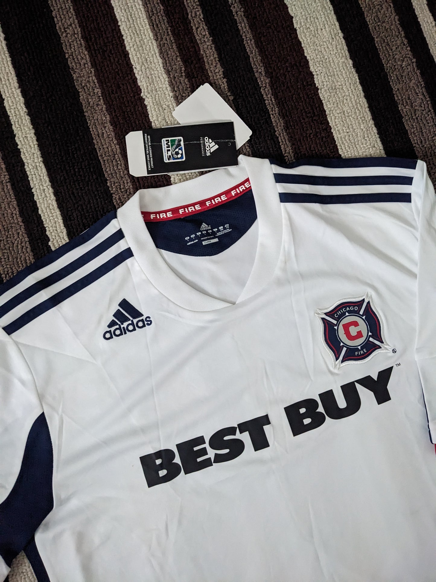 Chicago Fire 2008/2009 away jersey (L) * BRAND NEW WITH TAGS