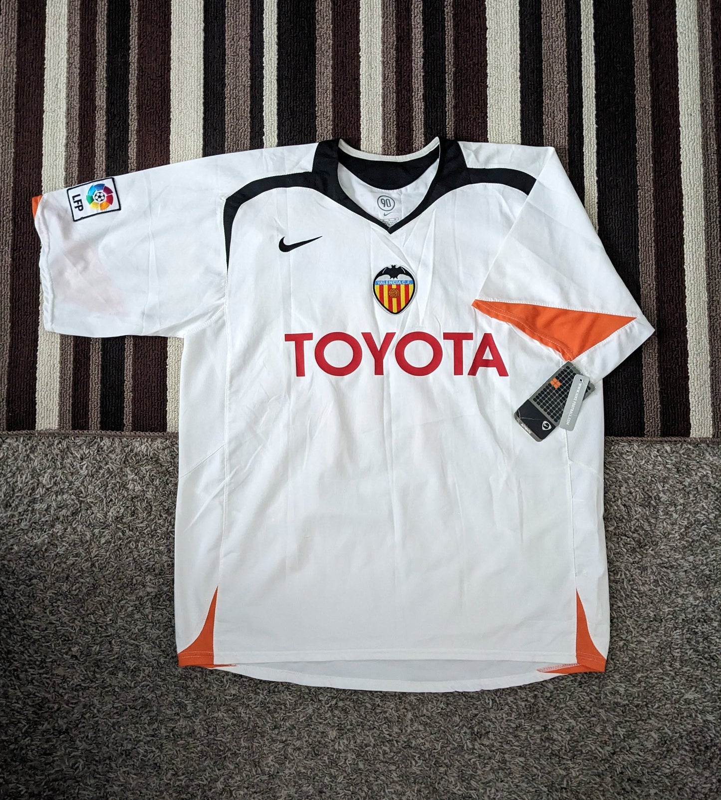 VALENCIA HOME FOOTBALL SHIRT 2005/2006 SOCCER JERSEY (XL) *Brand new with tags