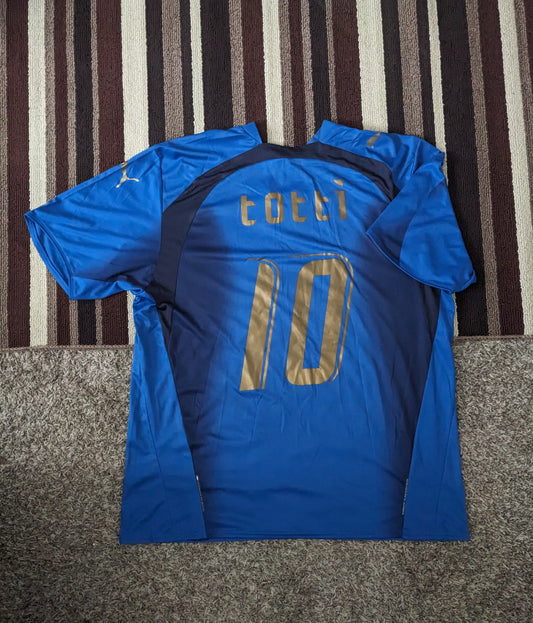 ITALY 2006 2007 NATIONAL TEAM HOME FOOTBALL SHIRT JERSEY #10 TOTTI AUTHENTIC (XL)
