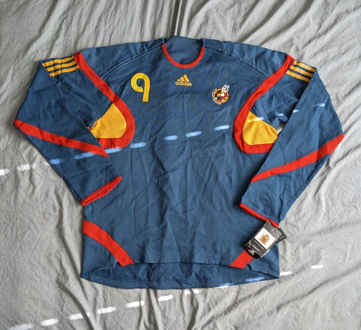 F.C. Spain adidas 2005/06 LONG SLEEVES x Fernando Torres #9 (XL)